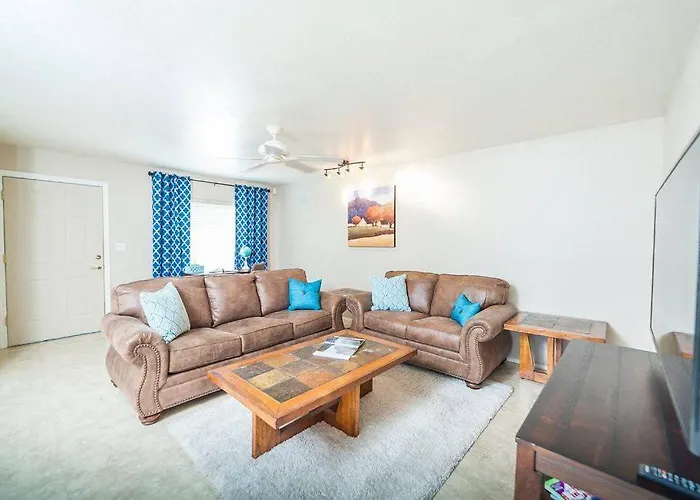 Private Patio-cubbies Close By-easy Freeway Access *