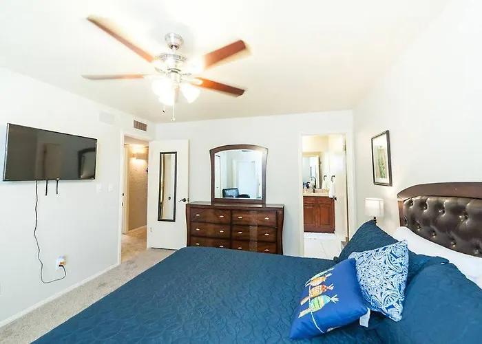 Apartment Private Patio-cubbies Close By-easy Freeway Access